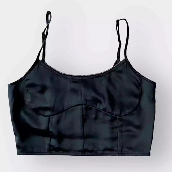 NWT House of Harlow 1960 Black Rhinestone detail Crop Top Size M - Picture 2 of 15